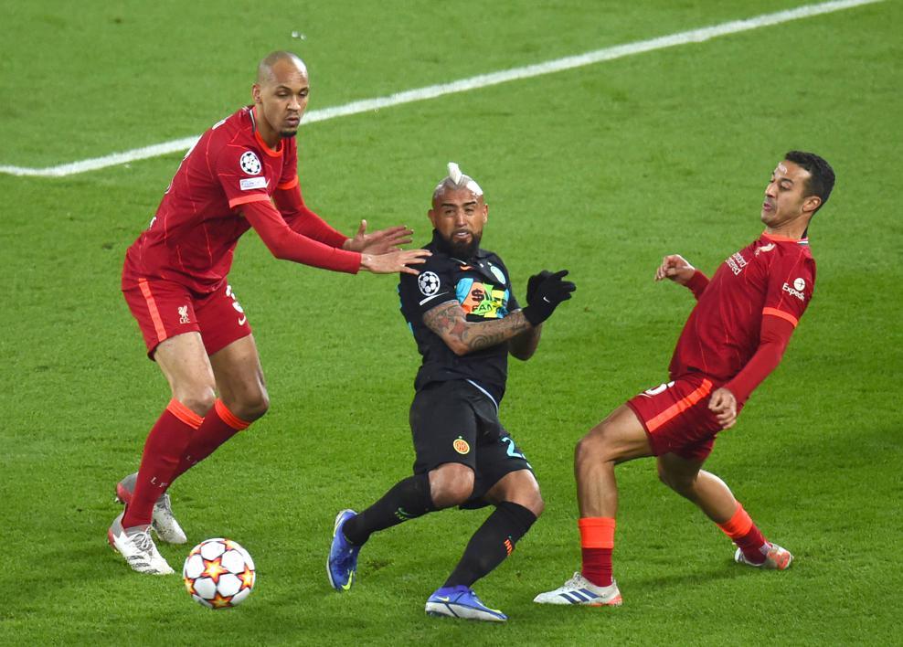 今夜体能课后；上海久事遗憾出局备战欧超杯；压力陡增；赛程密集仍需轮换(欧洲超级杯回放)